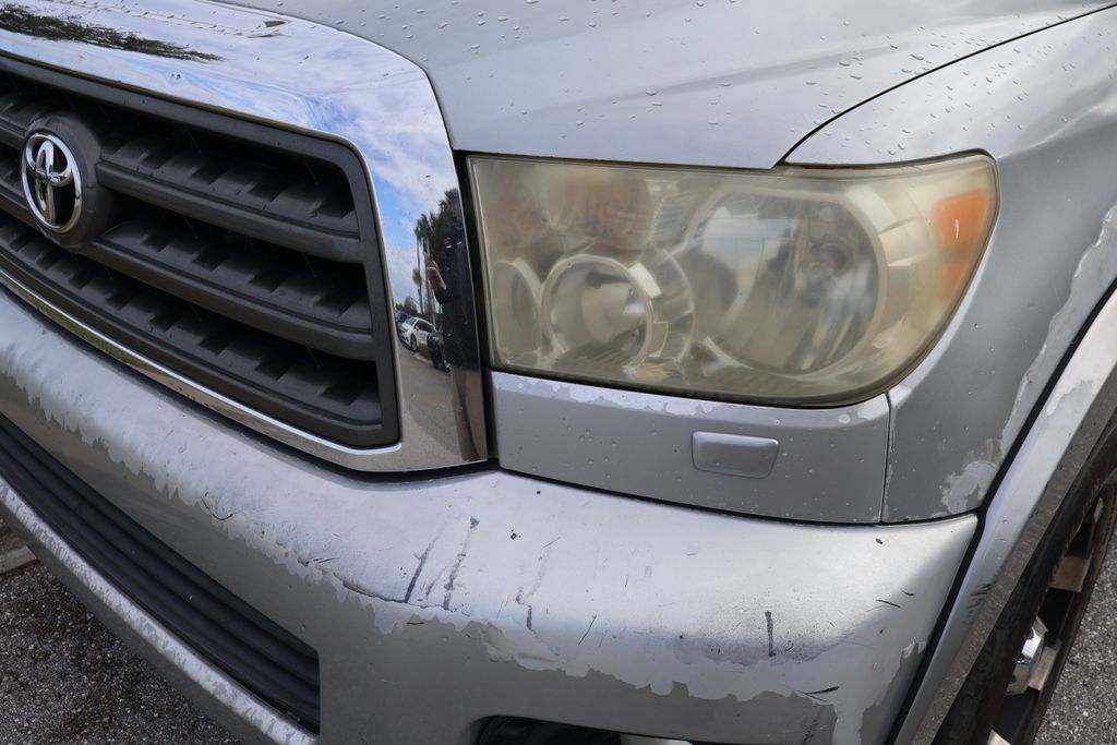 Thumbnail: 2010 Toyota Sequoia - 3