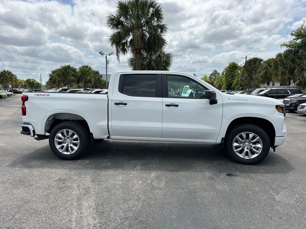 2024 Chevrolet Silverado 1500 Custom 9