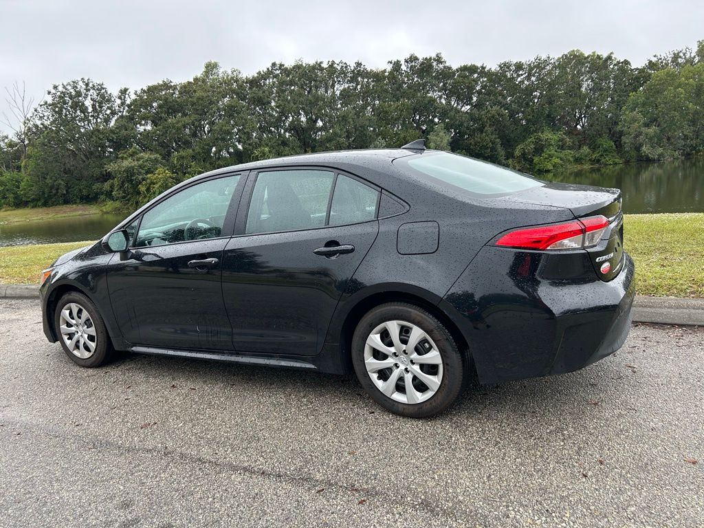 Thumbnail: 2025 Toyota Corolla - 3