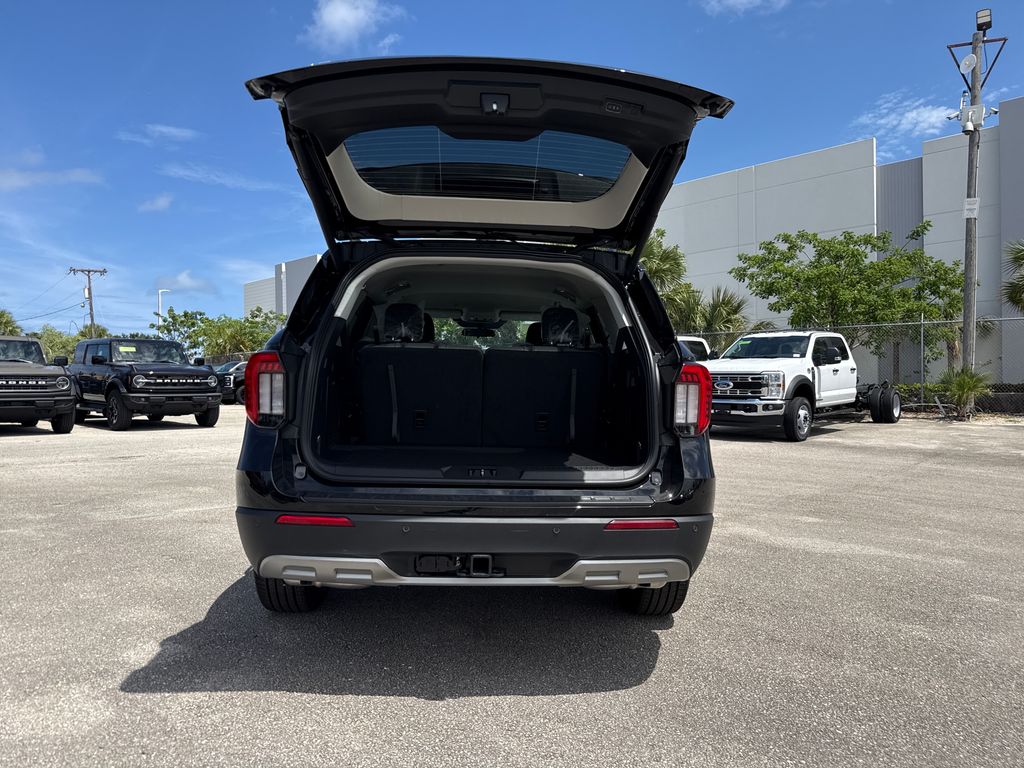 New 2026 Black Ford Active image 26