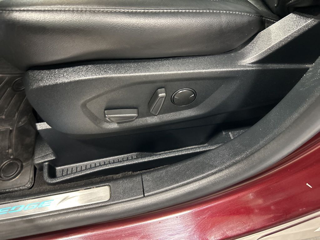 used 2020 Ford Edge car, priced at $22,915