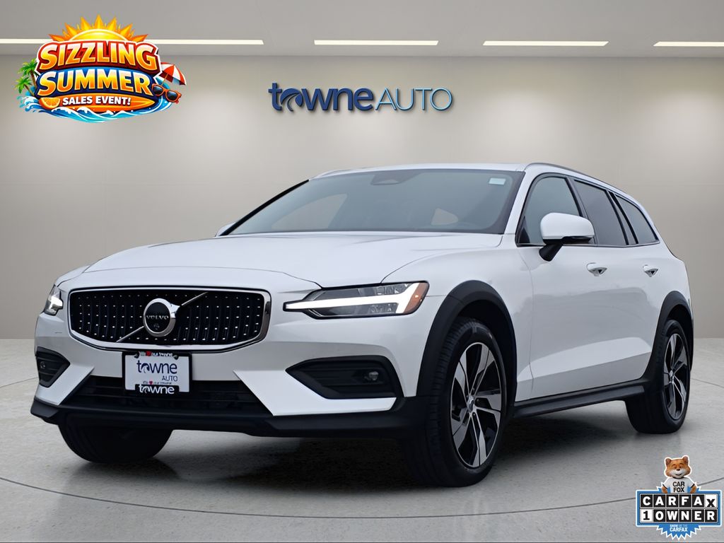 Crystal White Pearl 2025 Volvo V60 Cross Country B5 Plus AWD Wagon All-Wheel Drive Automatic