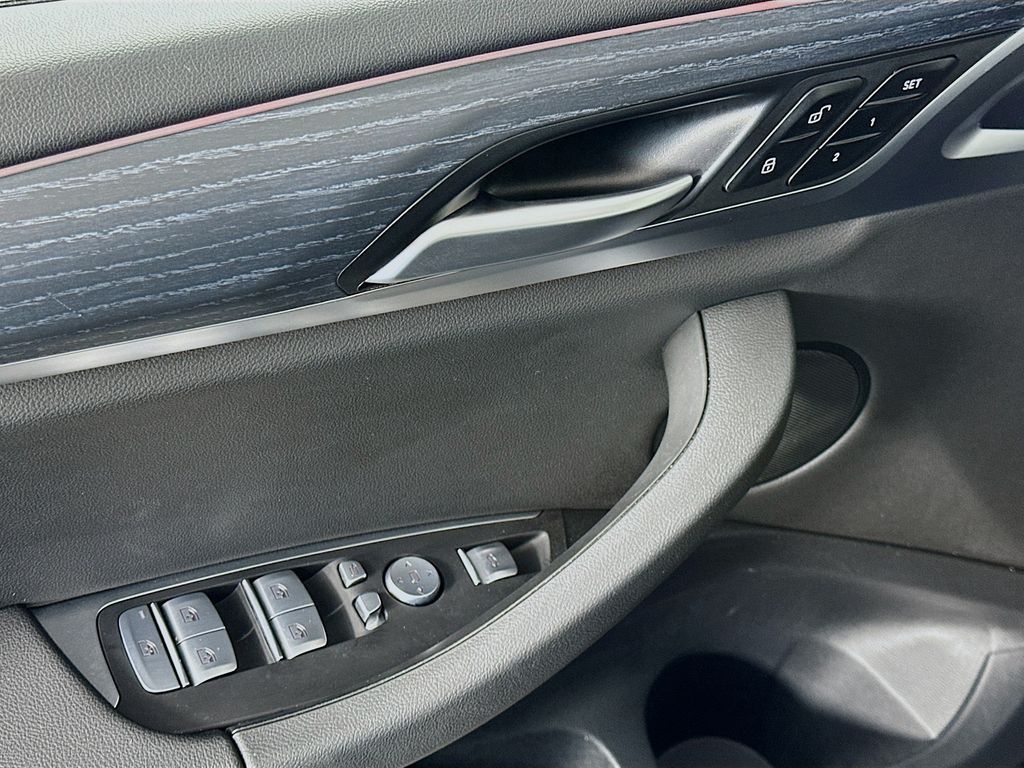 Thumbnail: 2024 BMW X3 - 18