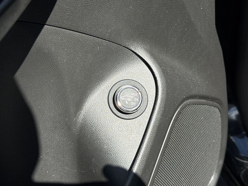 Used 2025 Buick Encore GX SUV
