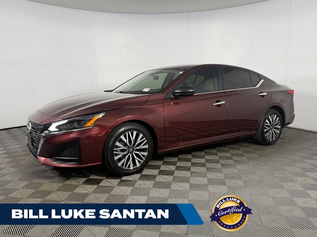 Garnet Pearl Metallic 2025 Nissan Altima Sedan Front-Wheel Drive Continuously Variable Transmission