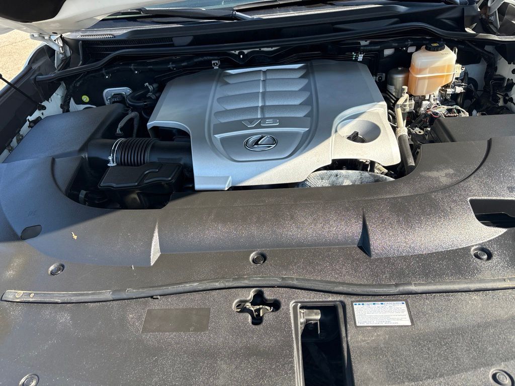 Thumbnail: 2019 Lexus LX - 11
