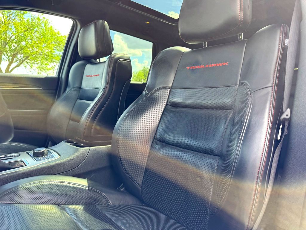 Used Car 2019 Jeep Grand Cherokee  Trailhawk For Sale Under $25,000 In Taylor, Texas
