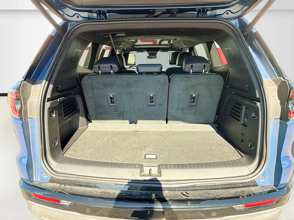 Used 2024 Blue GMC Denali image 28