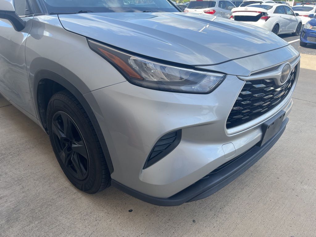 Thumbnail: 2020 Toyota Highlander - 7