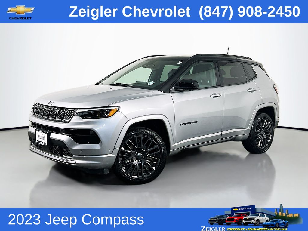 Billet Silver Metallic Clearcoat 2023 Jeep Compass SUV / Crossover Four-Wheel Drive 8-Speed Automatic