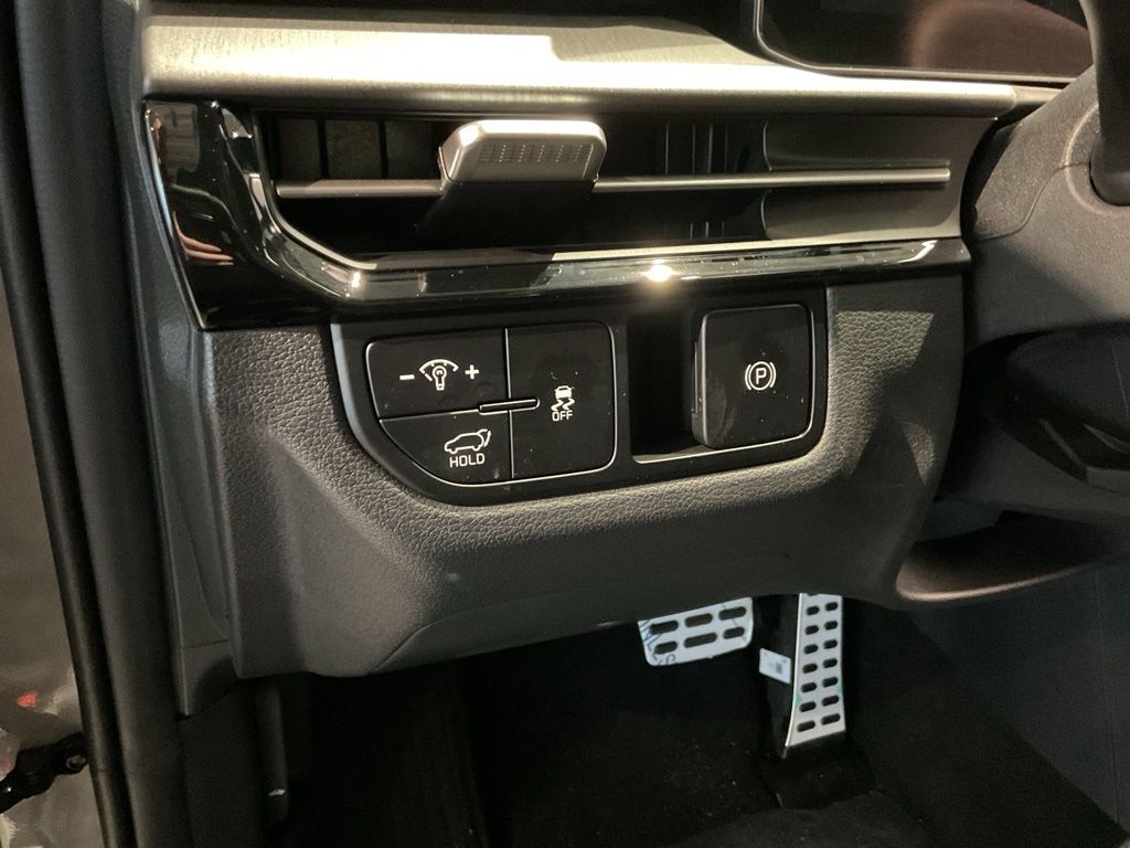 New 2026 Gray Kia X-Pro Prestige image 13