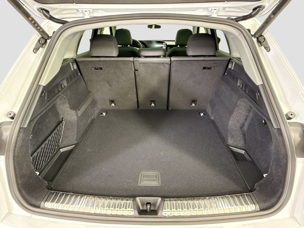 Thumbnail: 2025 Audi Q5 - 28