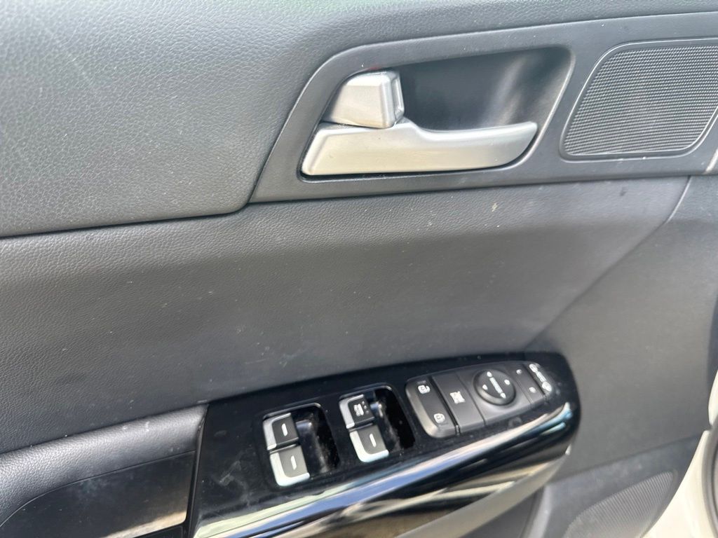2022 Kia Sportage Nightfall White at Auto Express Mitsubishi