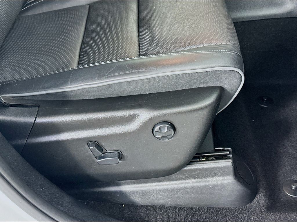JeepGrand Cherokee23