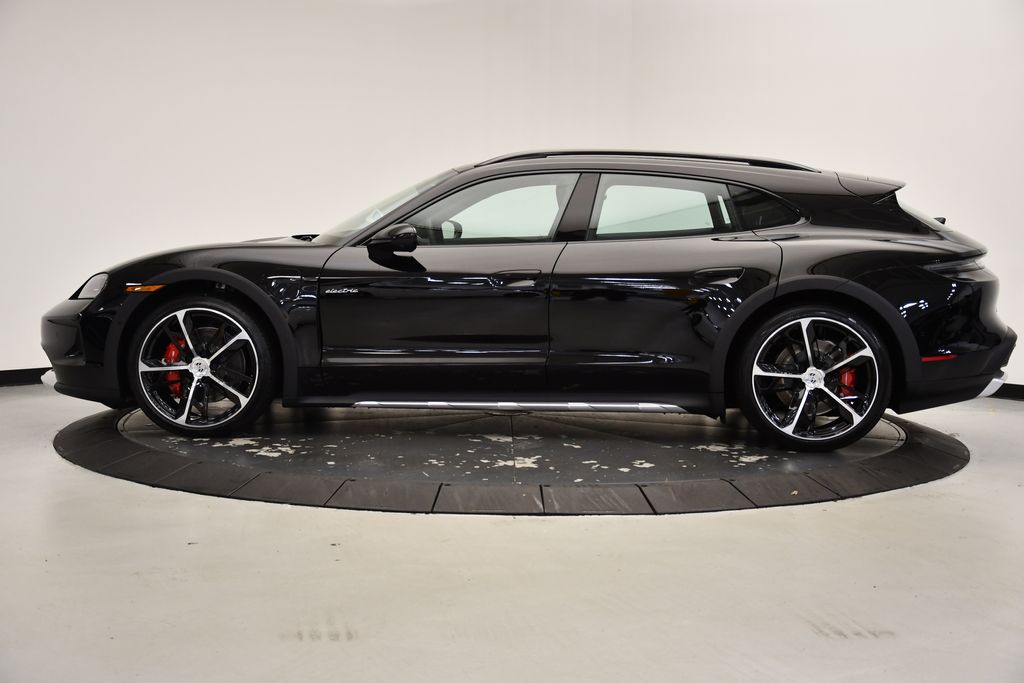 Thumbnail: 2025 Porsche Taycan - 2