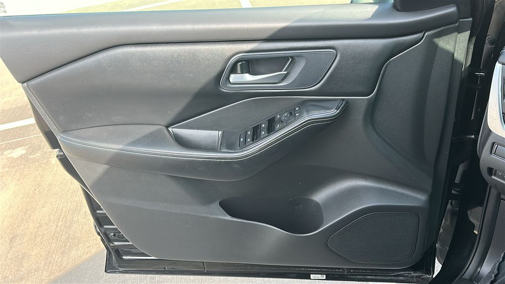 2025 Nissan Rogue SV Black at South Houston Nissan
