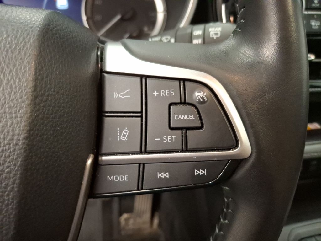 Used 2024 Toyota Highlander SUV
