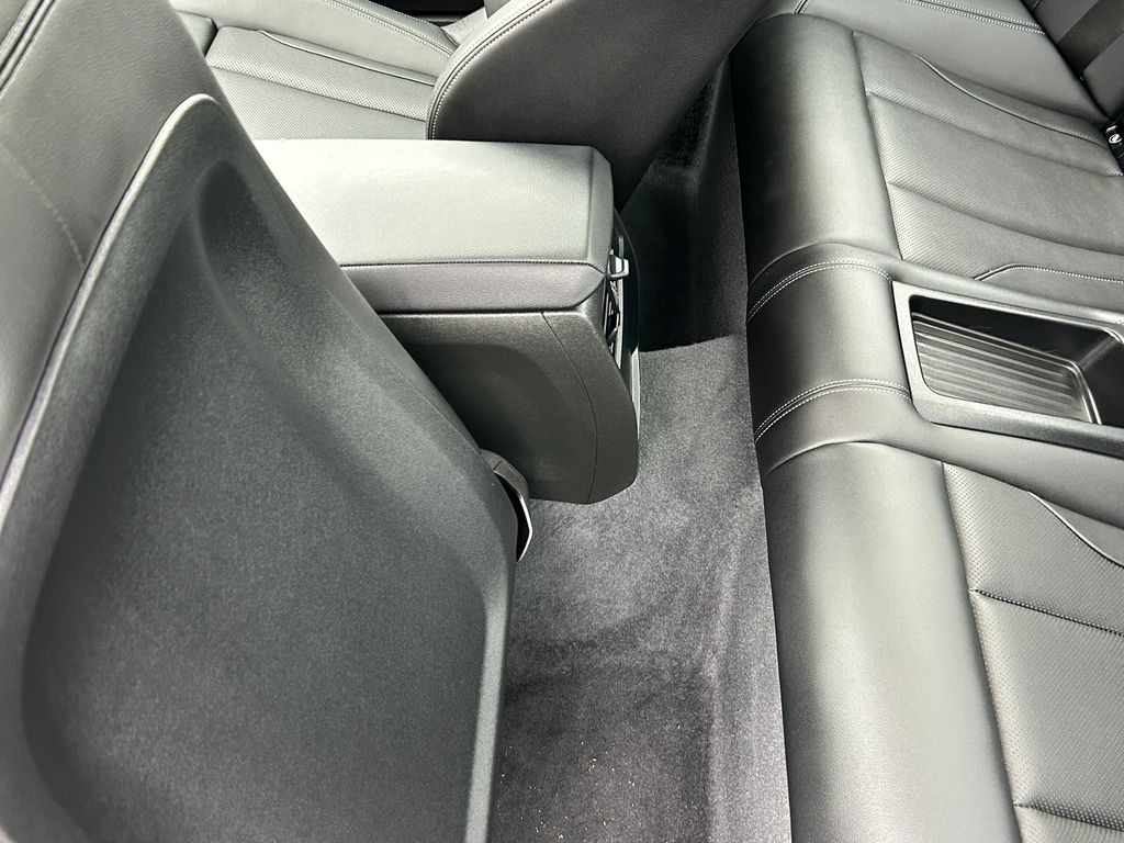 Thumbnail: 2024 BMW 2 Series - 30