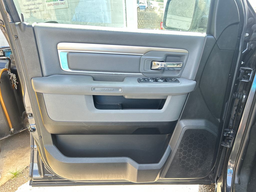 Certified Used 2017 Gray Ram SLT image 9