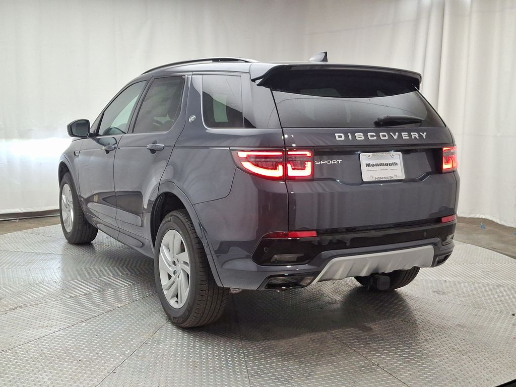 2025 Land Rover Discovery Sport S 4