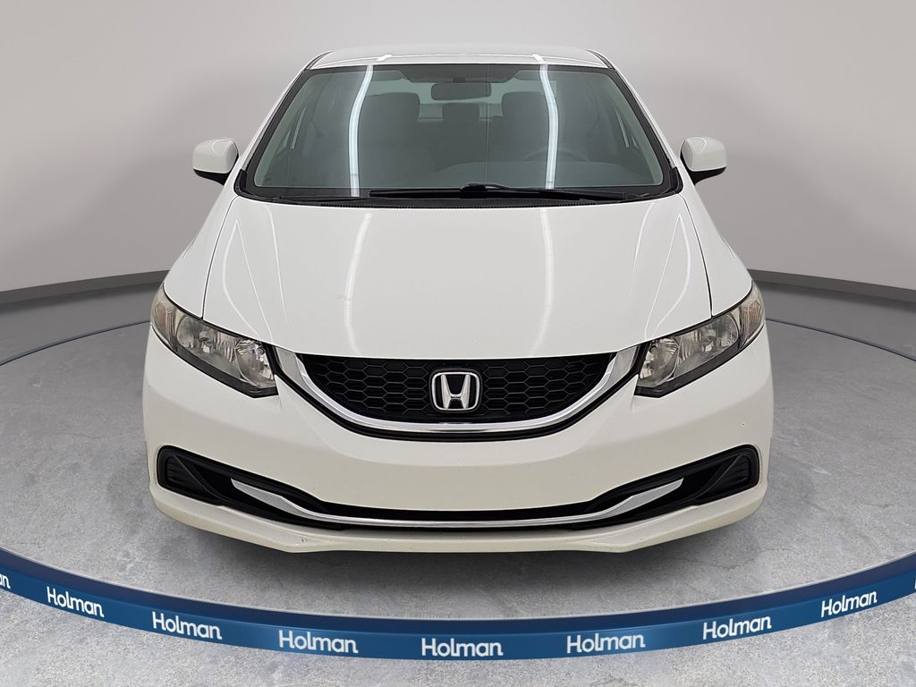 Used 2013 White Honda LX image 2