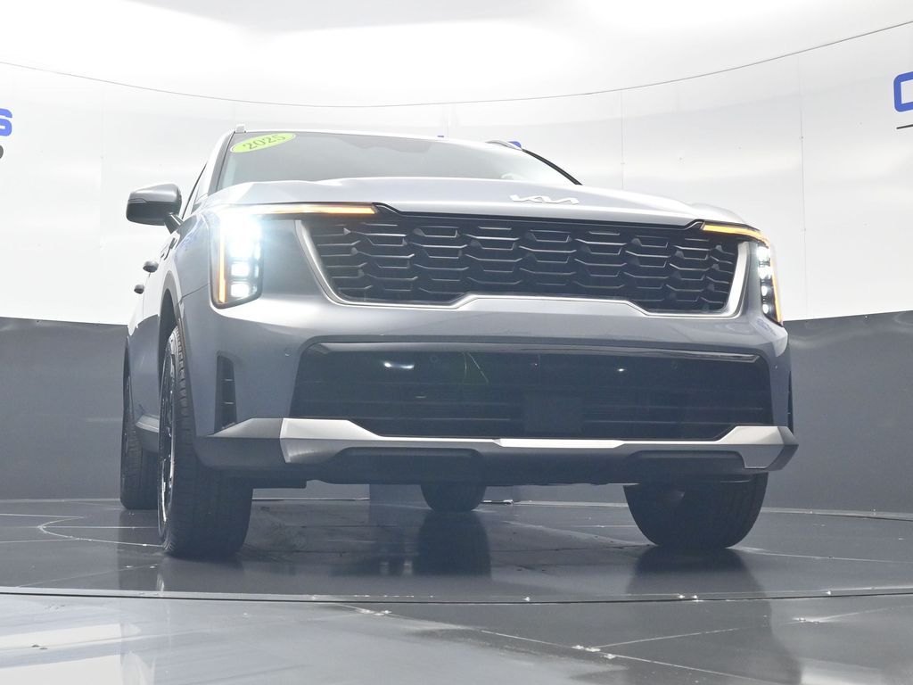 2025 Everlasting Silver Kia Sorento S AWD SUV
