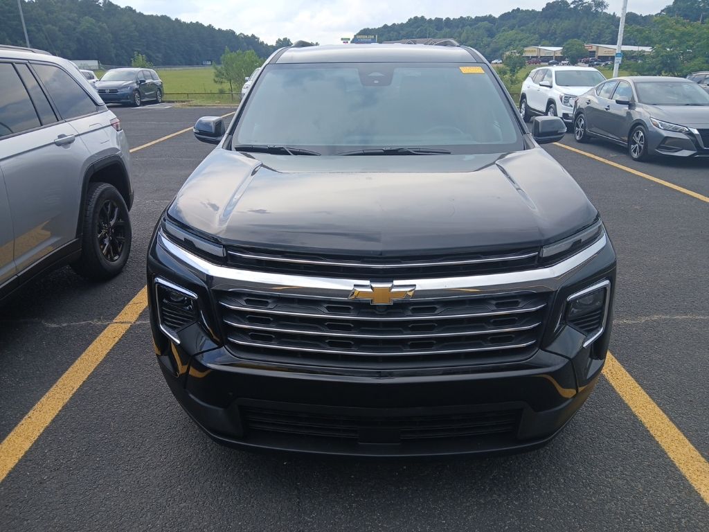 Mosaic Black Metallic 2026 Chevrolet Traverse SUV / Crossover Front-Wheel Drive 8-Speed Automatic