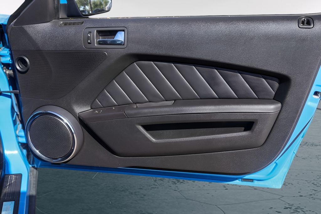 Used Car 2012 Ford Mustang  Gt Premium For Sale Under $25,000 In Austin, Texas