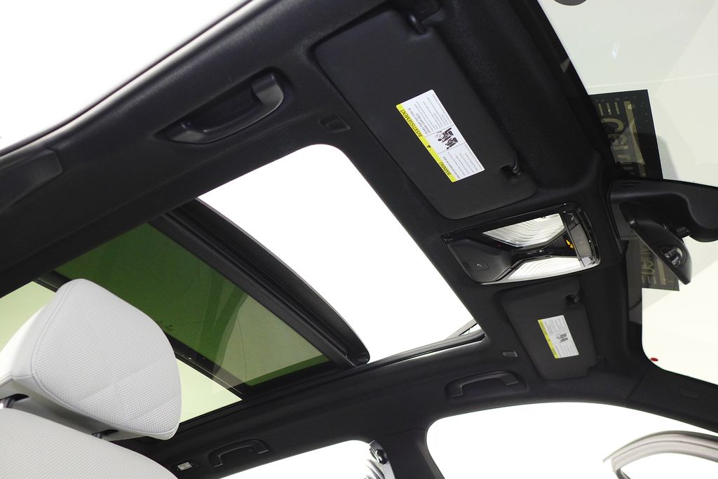 Thumbnail: 2023 BMW X5 - 18