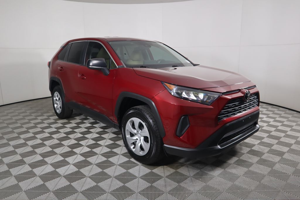 2022 Toyota RAV4 LE 3