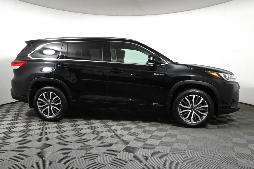 2019 Toyota Highlander Limited Platinum 8