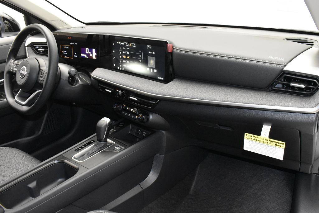 Thumbnail: 2026 Nissan Kicks - 24