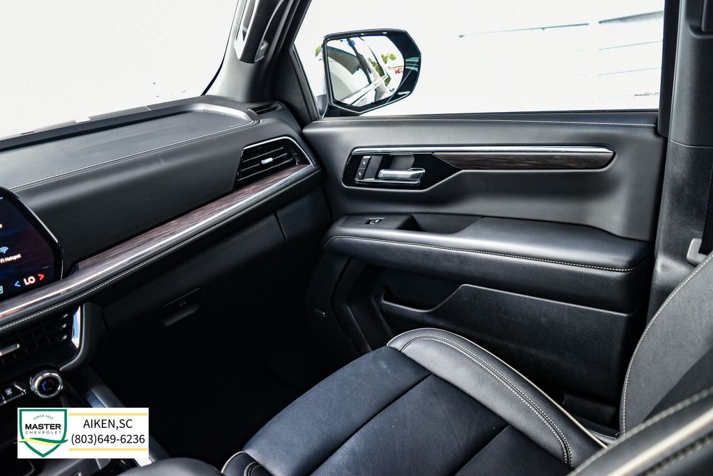 Used 2025 Chevrolet Suburban SUV