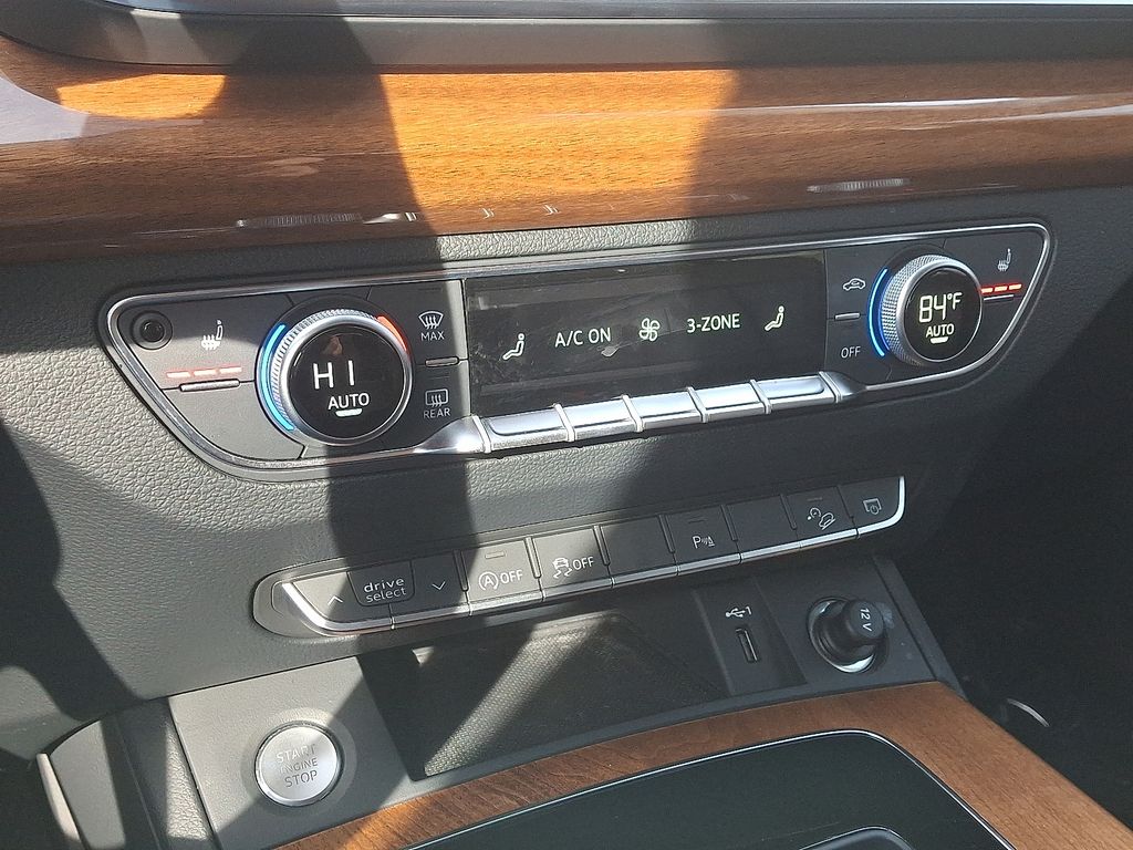 Thumbnail: 2023 Audi Q5 - 15