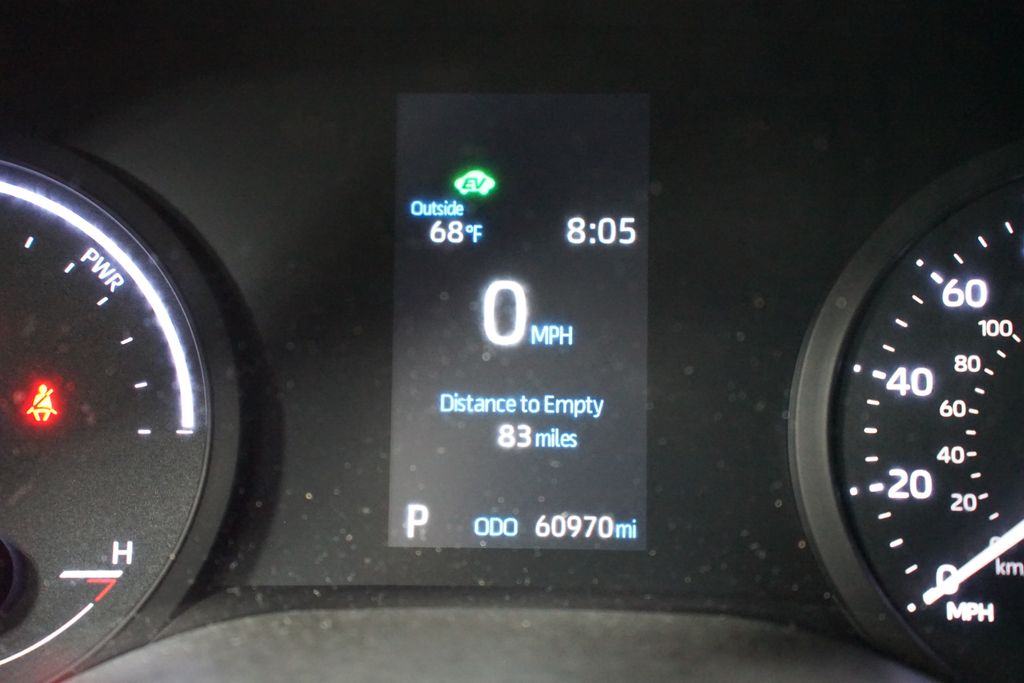 2022 Toyota Sienna XLE 16