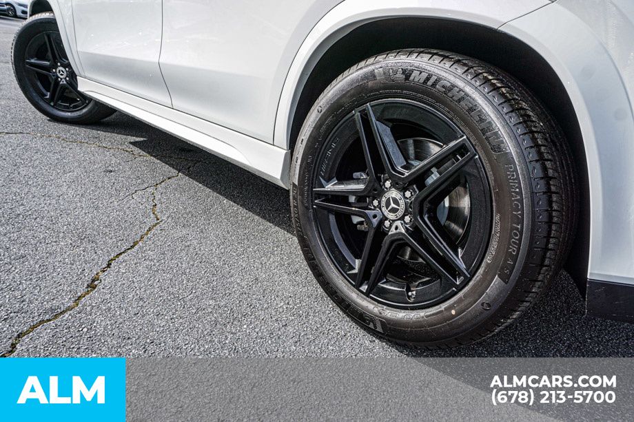 Used 2025 White Mercedes-Benz GLE 580 image 16