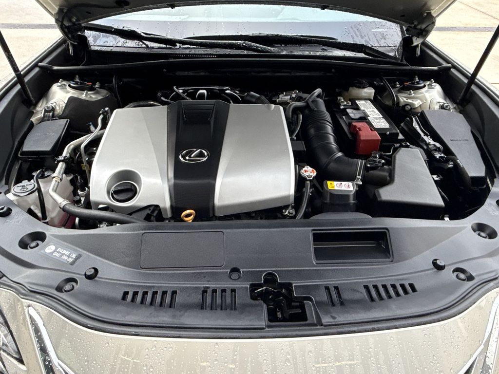 Thumbnail: 2025 Lexus ES - 14