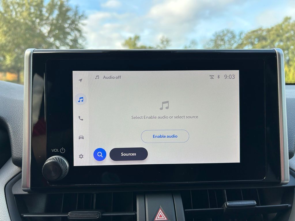 Thumbnail: 2023 Toyota RAV4 - 23