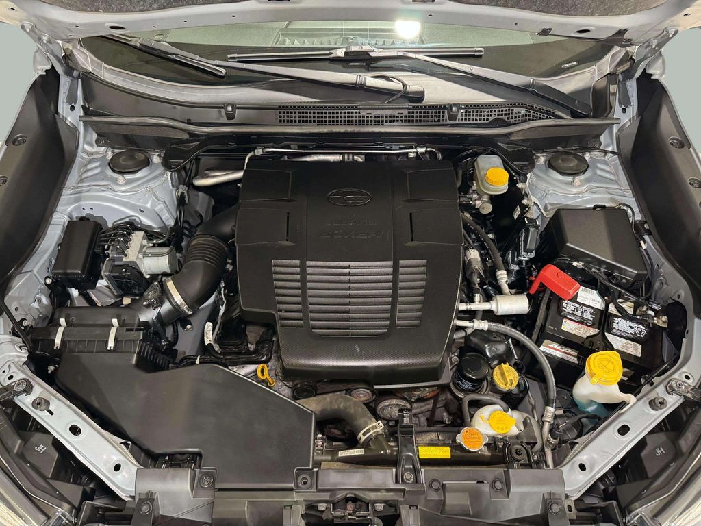 Used 2020 Ice Silver Metallic Subaru Limited image 29