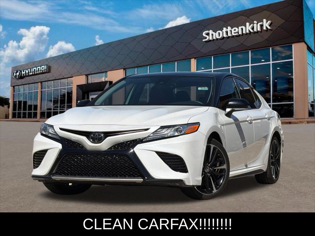 2020 Toyota Camry XSE FWD