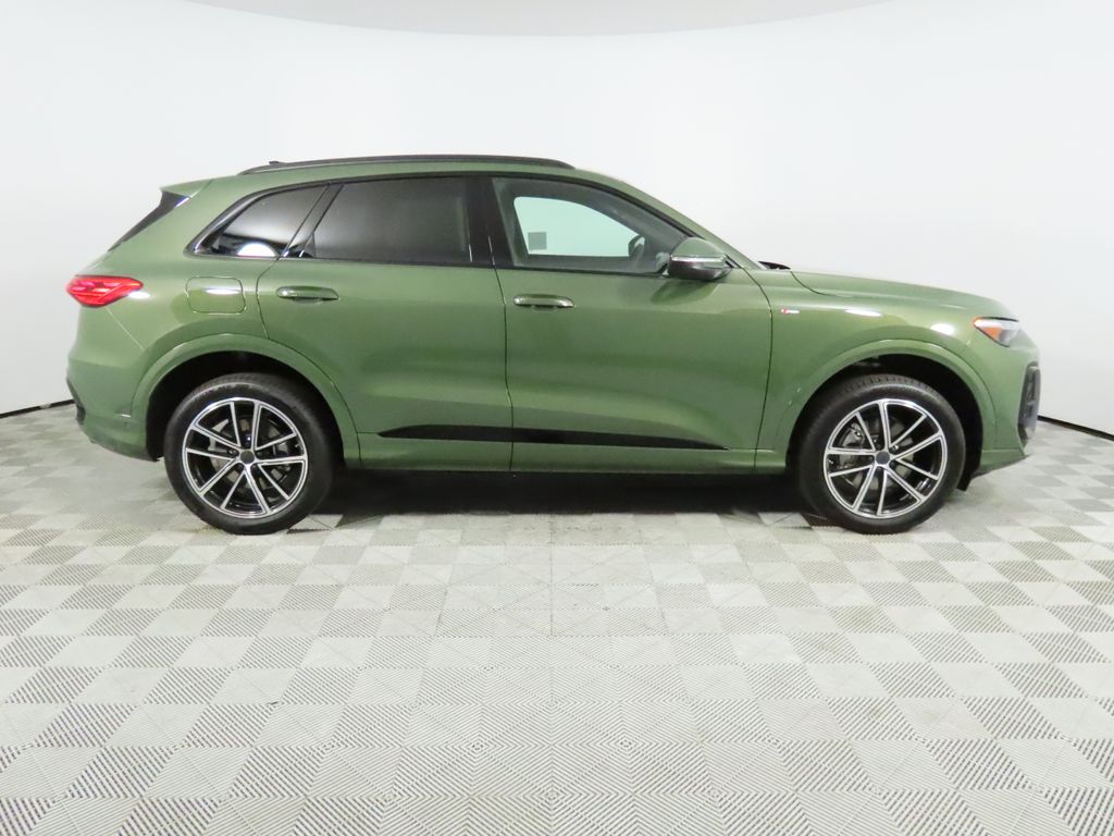 Thumbnail: 2026 Audi Q5 - 6