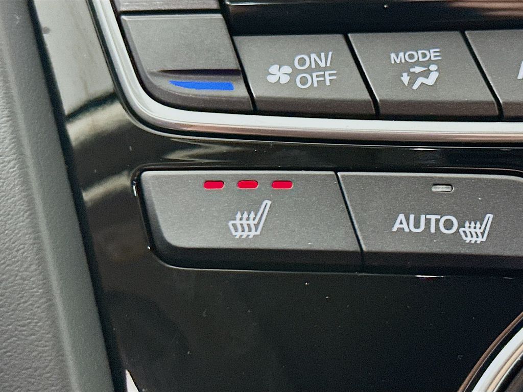 used 2025 Acura RDX car, priced at $40,799