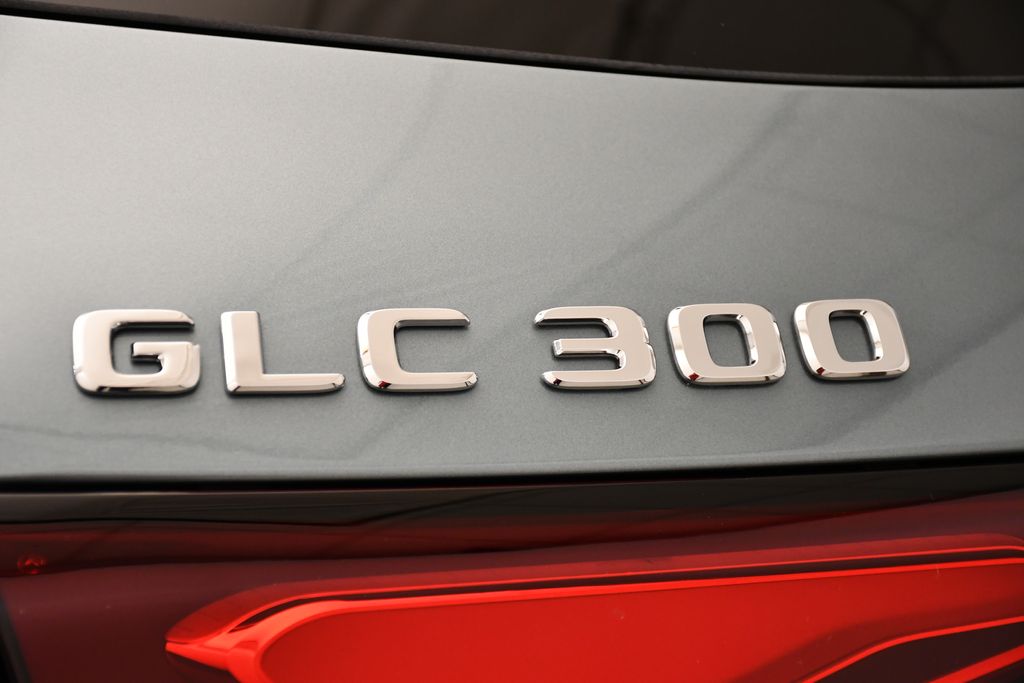 Thumbnail: 2026 Mercedes-Benz GLC - 9