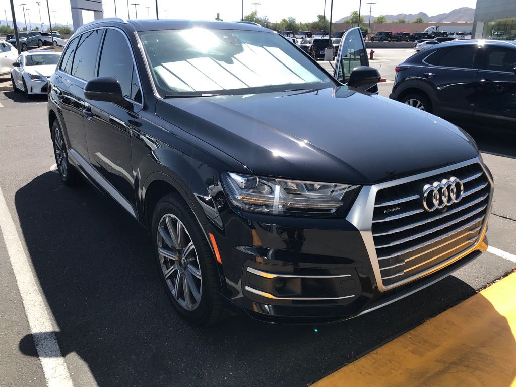 Thumbnail: 2019 Audi Q7 - 3