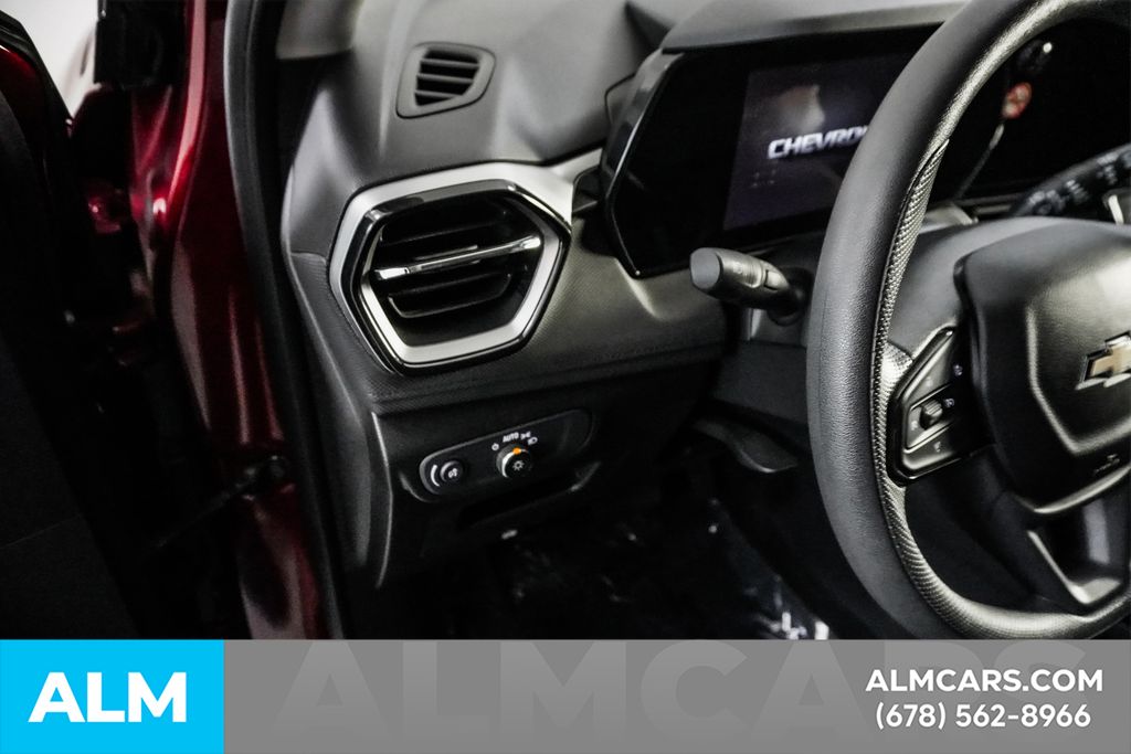 Used 2025 Red Chevrolet LT image 36