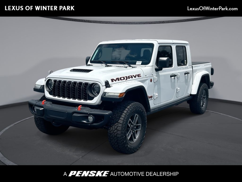 Bright White Clearcoat 2024 Jeep Gladiator Pickup Truck Four-Wheel Drive 8-Speed Automatic