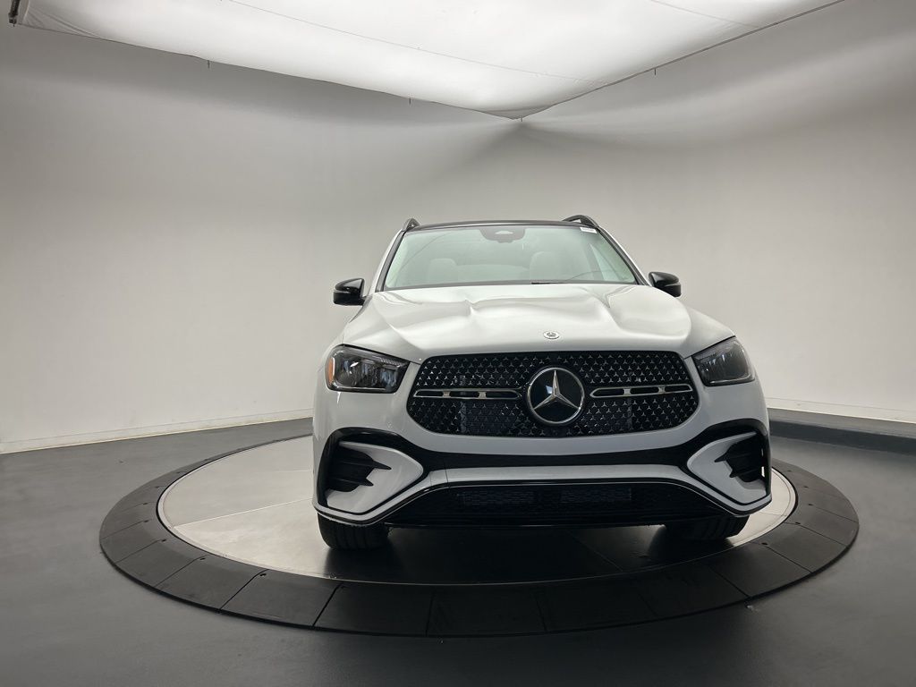 Thumbnail: 2026 Mercedes-Benz GLE - 2