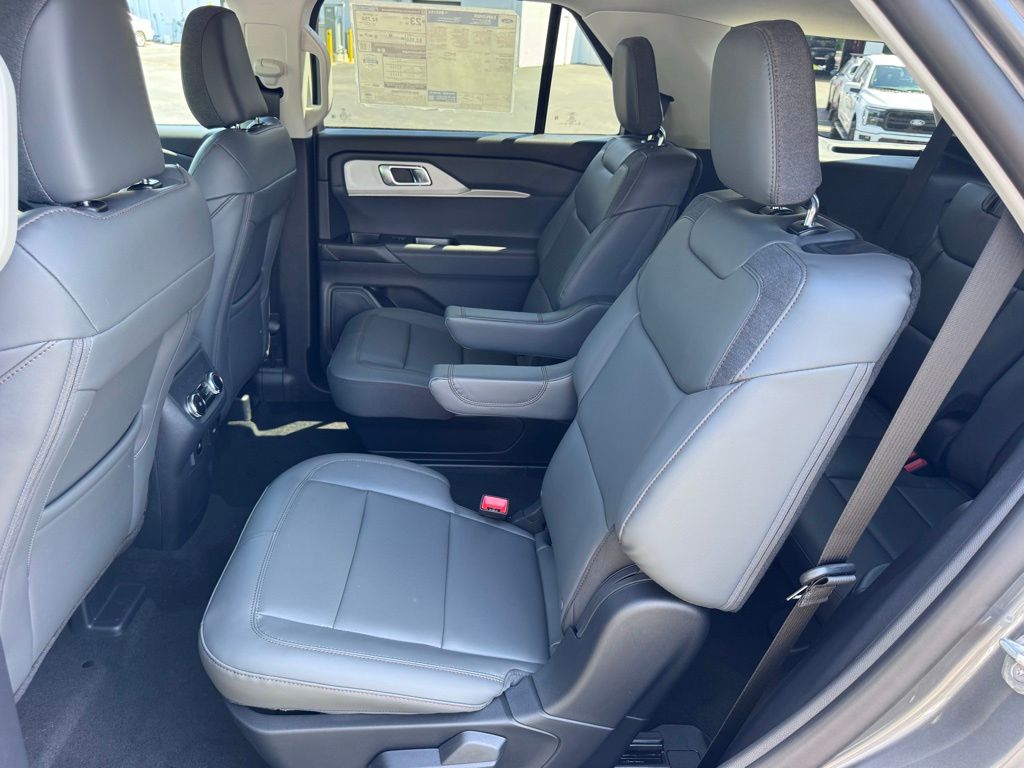 FordExplorer29