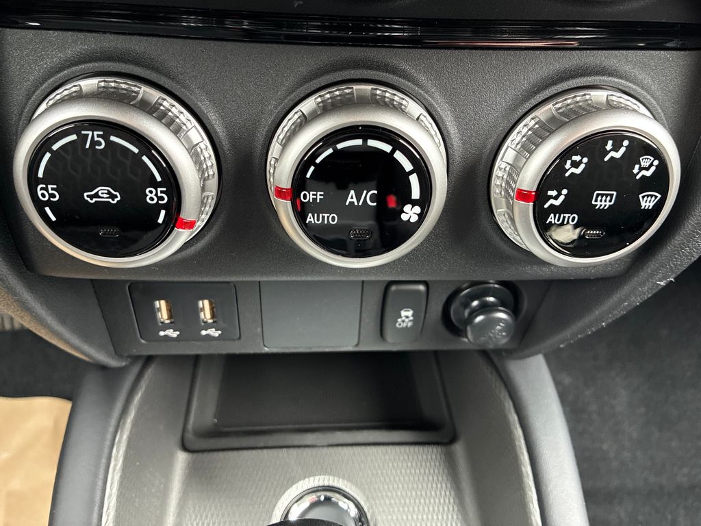 2026 Mitsubishi Outlander Sport 2.0 ES Black at Auto Express Mitsubishi