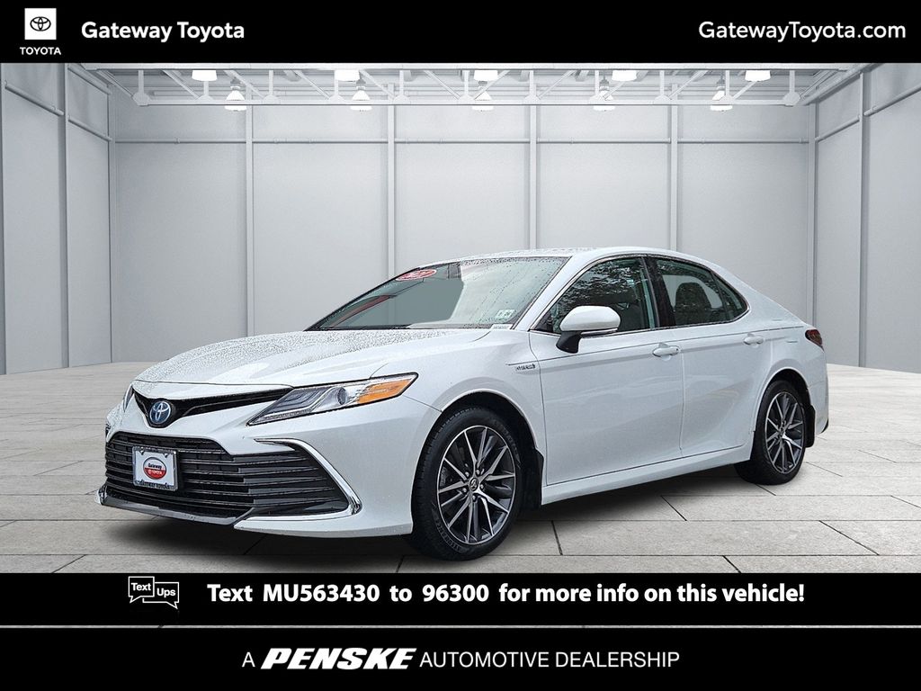 Thumbnail: 2021 Toyota Camry - 1